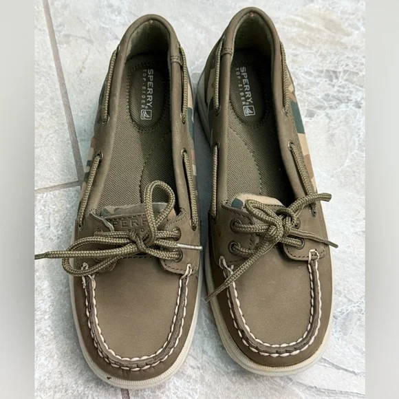 Sperry Khaki and Camo Lace-Tie Women’s Boat Shoes Size 6.5 - Picture 1 of 5